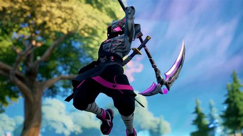 What is a Melee weapon in Fortnite Advantages explained