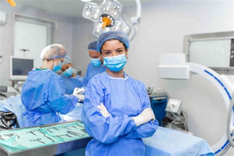 What is a surgical technician? Discover the functions and responsibilities of this essential healthcare professional.