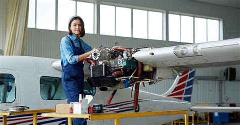 What is avionics training