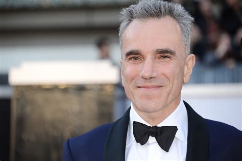 What is daniel day-lewis net worth