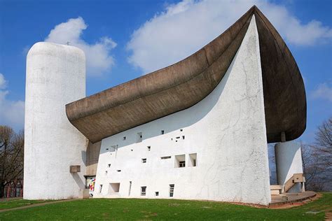 What is le corbusier famous for
