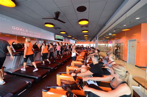 What is orange theory. Orangetheory Fitness is an interval-based workout that uses heart rate monitors to encourage you to push yourself (based on your own fitness level) and includes three different components – interval training on the treadmill, indoor rowing and weight room floor exercises. Orangetheory Fitness is a studio fitness franchise and the group ... 