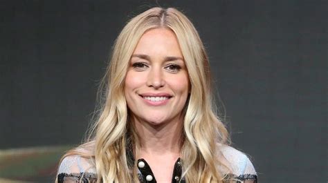 What is piper perabo net worth