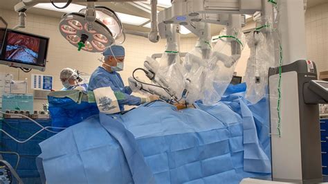 What is robotic lung surgery