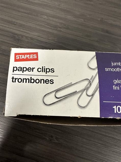 What is the French word for "Paper clip"? - languagedrops.com