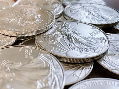 What is the best place to buy silver. Understanding 90%, 40%, and 35% US Silver Coins from JM Bullion. One of the easiest ways to start investing in silver bullion or to expand your investment catalog without spending a lot of money is through the purchase of 90%, 40%, and 35% silver.The term “90%, 40%, and 35% silver” is a broad phrase used to describe circulation coinage that … 