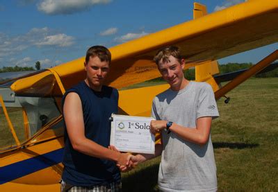 What is the glider pilot scholarship program