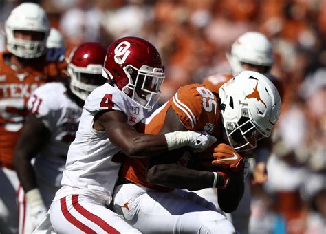 What is the ou score right now. Oklahoma is now 5-5 while the Cowboys sit at 7-3. A couple offensive stats to keep in the back of your head while watching: The Sooners enter the game with 221.4 rushing yards per game on average ... 