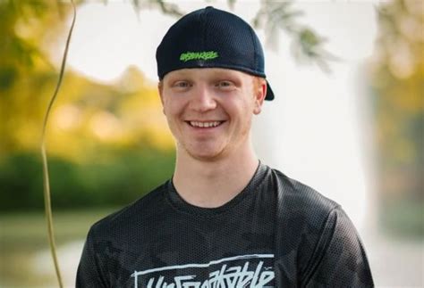 What is unspeakables net worth. UnspeakableGaming: Top 10 Must-Know Facts About YouTuber. UnspeakableGaming (YouTuber) was born on the 5th of December, 1997. He was born in 1990s, in Millennials Generation. His birth sign is Sagittarius and his life path number is 7. UnspeakableGaming’s birth flower is Narcissus and birthstone is Tanzanite, Turquoise, Zircon and Topaz. 