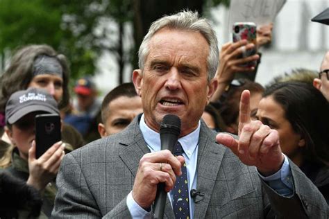 What is wrong with robert kennedy jr. Democratic presidential candidate Robert F. Kennedy, Jr. is once again engulfed in a firestorm, this time over recent comments in which he irresponsibly and baselessly suggested that Covid might ... 