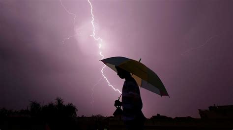 What it’s like to be struck by lightning - BBC Future