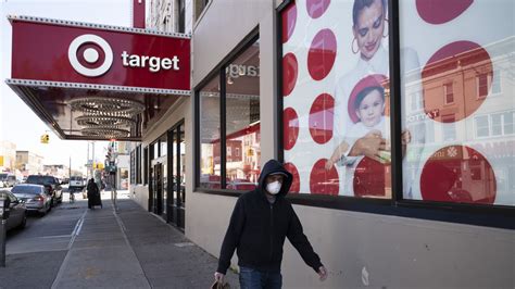 NEW YORK (AP) — Target store and distribution center workers in places like New York, where the competition for hiring staff is fierce, could see their starting pay …. What positions at target pay $24
