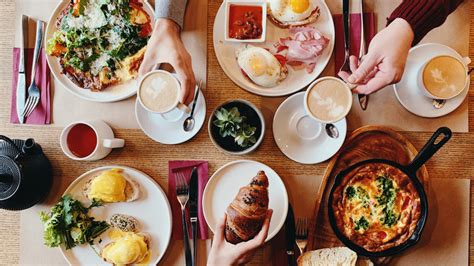 What time does brunch become lunch