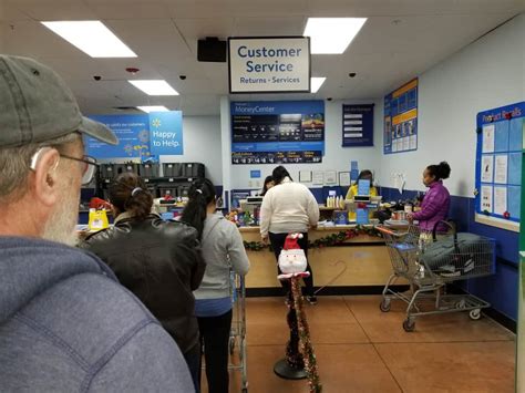 What time does the automotive department close at walmart. It’s important to keep your driver’s license current if you want to stay legal to drive, but not everyone has time to go to the department of motor vehicles (DMV). Some states offe... 