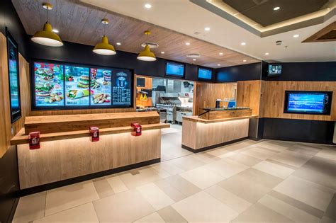 What time does the inside of mcdonald. McDonald’s began serving breakfast over 50 years ago, testing a Continental Breakfast in 1971. Their initial breakfast included the Egg McMuffin, a sandwich designed by California franchisee ... 