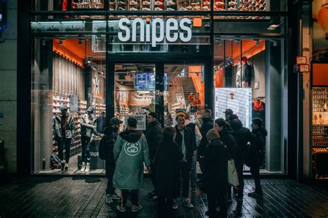 What time snipes close. We want team members who are passionate about sneakers, like to learn and who are hungry for more growth and opportunities. Our diverse culture is made of respectful … 