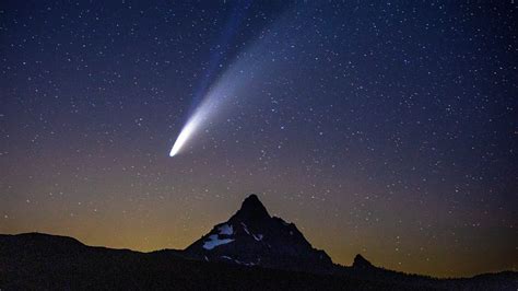 What time will the comet be visible tonight. Mark your calendar. Thanks to COVID-19, you may not get to take your kids to the planetarium any time soon. But if they’re into astronomy, you’re in luck, because we should be able to see a comet starting tonight. Known as Comet C/2020 F3 (... 