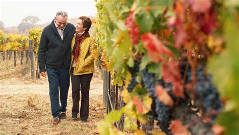 What to Expect When Dating Single Seniors First Date Advice Tips