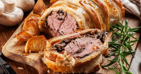 What to Serve with Beef Wellington? 8 BEST Side Dishes