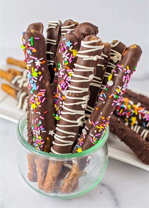 What to dip pretzel rods in