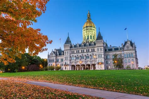 What to do in hartford ct. From picturesque foliage to city skylines, Hartford has it all. Here’s our list of things to do in Hartford, CT. Explore and learn. Besides the Wadsworth Atheneum Museum of Art – which is worth a visit, considering it holds about 50,000 works of art that span 5,000 years – another museum to think about is the … 