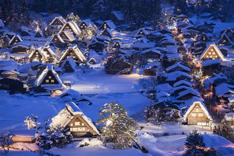What to do in shirakawago winter