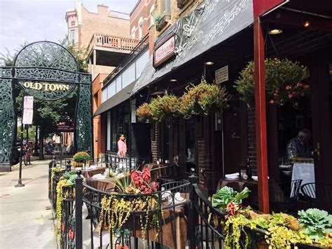 What to see in old town chicago