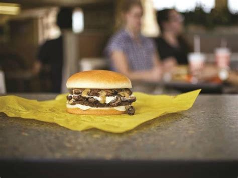 Whataburger lands at DFW Airport with special burger reprise