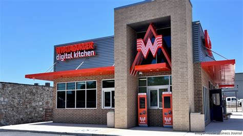Whataburger to put first 'digital kitchen' in Austin