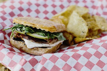 Whats open late in Atlanta