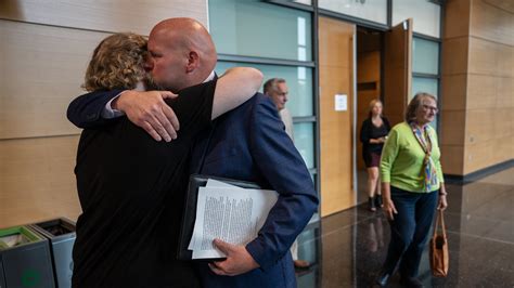 When Minnesota Board of Pardons meets, supplicants have 10 minutes to make case for mercy