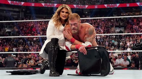 When did Edge and Beth Phoenix first compete in the same WWE match 