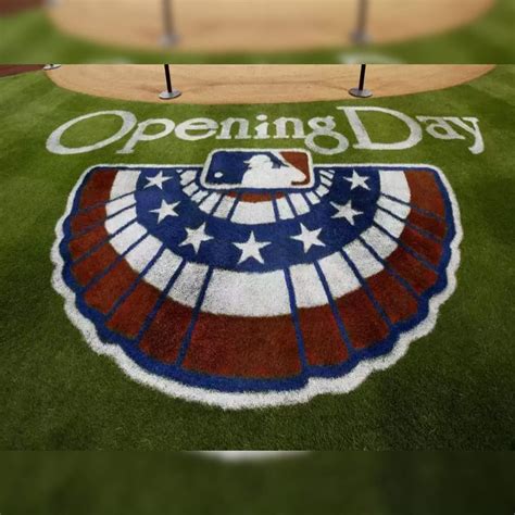 When is Padres Opening Day?