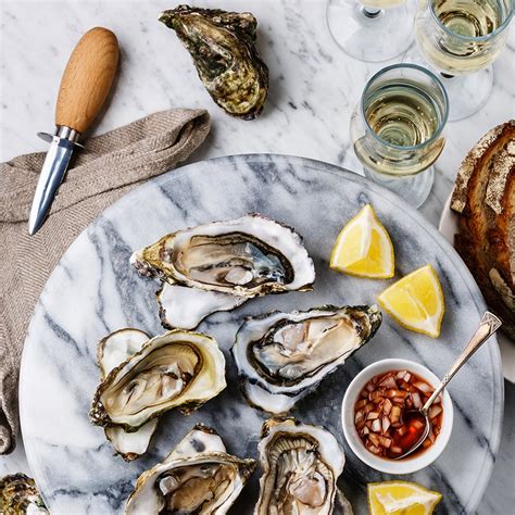 When is it ok to eat oysters