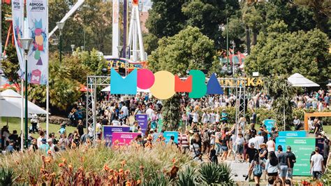 When is moomba