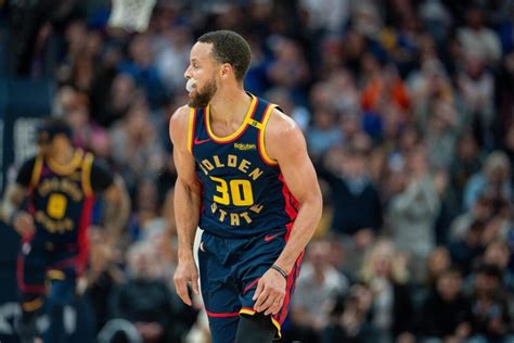 When is stephen curry coming back