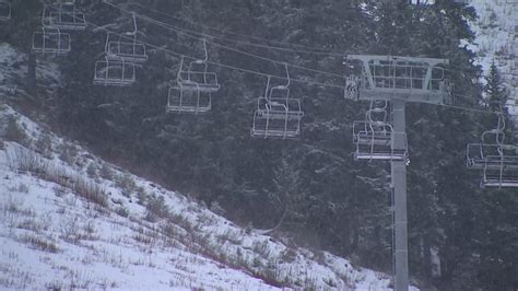 When is stevens pass opening