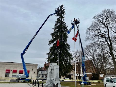 When is tree lighting