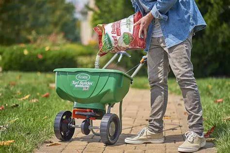 When should winterizer fertilizer be applied