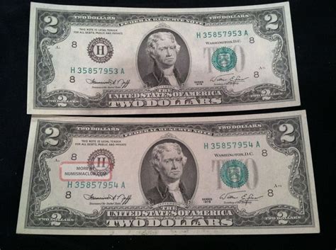 1953: Red seal $2 bills with Jefferson portrait. In 1953, the design of the $2 bill was updated to include a red seal instead of the previous blue seal. The portrait of Thomas Jefferson remained on the front of the bill. These red seal $2 bills are still in circulation today and are considered to be legal tender.. 