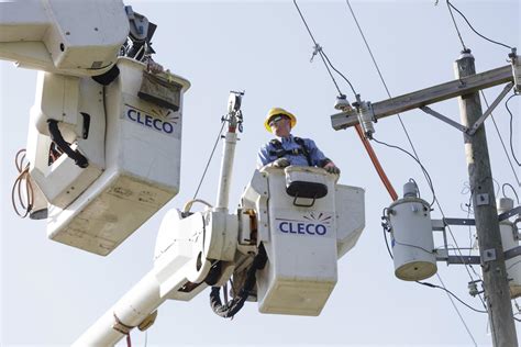 Home Press Releases Detail Cleco working to restore power following severe weather Dec 14, 2022 Crews report significant damage Pineville, La., Dec. 14, 2022 - As of 4:30 p.m., 3,436 Cleco customers are without power due to severe weather that continues to move across portions of the company's service territory.. 
