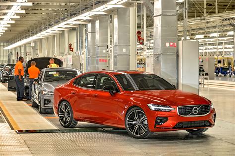Where are volvos manufactured. Jun 28, 2021 · Volvo’s South Carolina plant, which builds the S60 sedan, will soon add two electric crossovers. ... U.S. importers face a 27.5 percent tariff on China-made vehicles. That was a key reason ... 