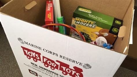 Where can i donate toys near me. Nov 28, 2023 ... Communities In Schools of Southern Nevada is calling on the community to help meet the needs of local students and their families this holiday ... 