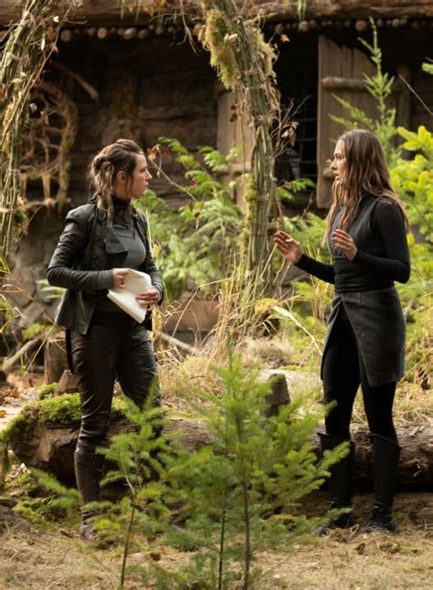 Where can i watch the 100. How long does it take to watch every episode of The 100? ... This is the 1,437th longest binge-watch and the 36th most watched binge-watch. Not airing new ... 
