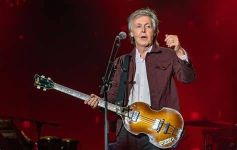 Where did paul mccartney live