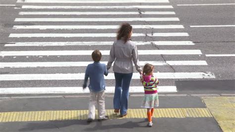 Where do the children cross the road? – The Oracle