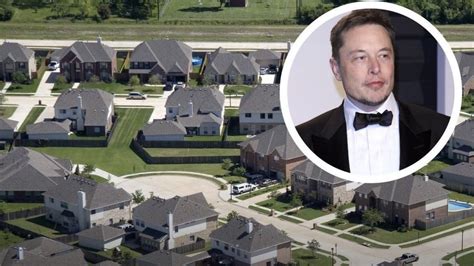 Where does Elon Musk mostly live