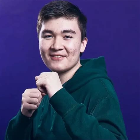 Where does mrfreshasian live.  Bio mrfreshasian, best known for being a Tw...