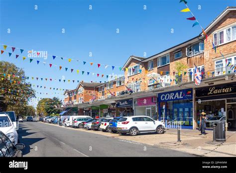 Where is Sunbury Common , Surrey United Kingdom