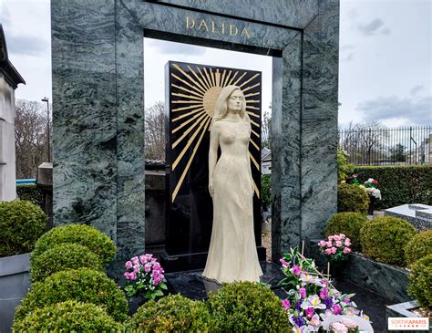 Where is dalida from